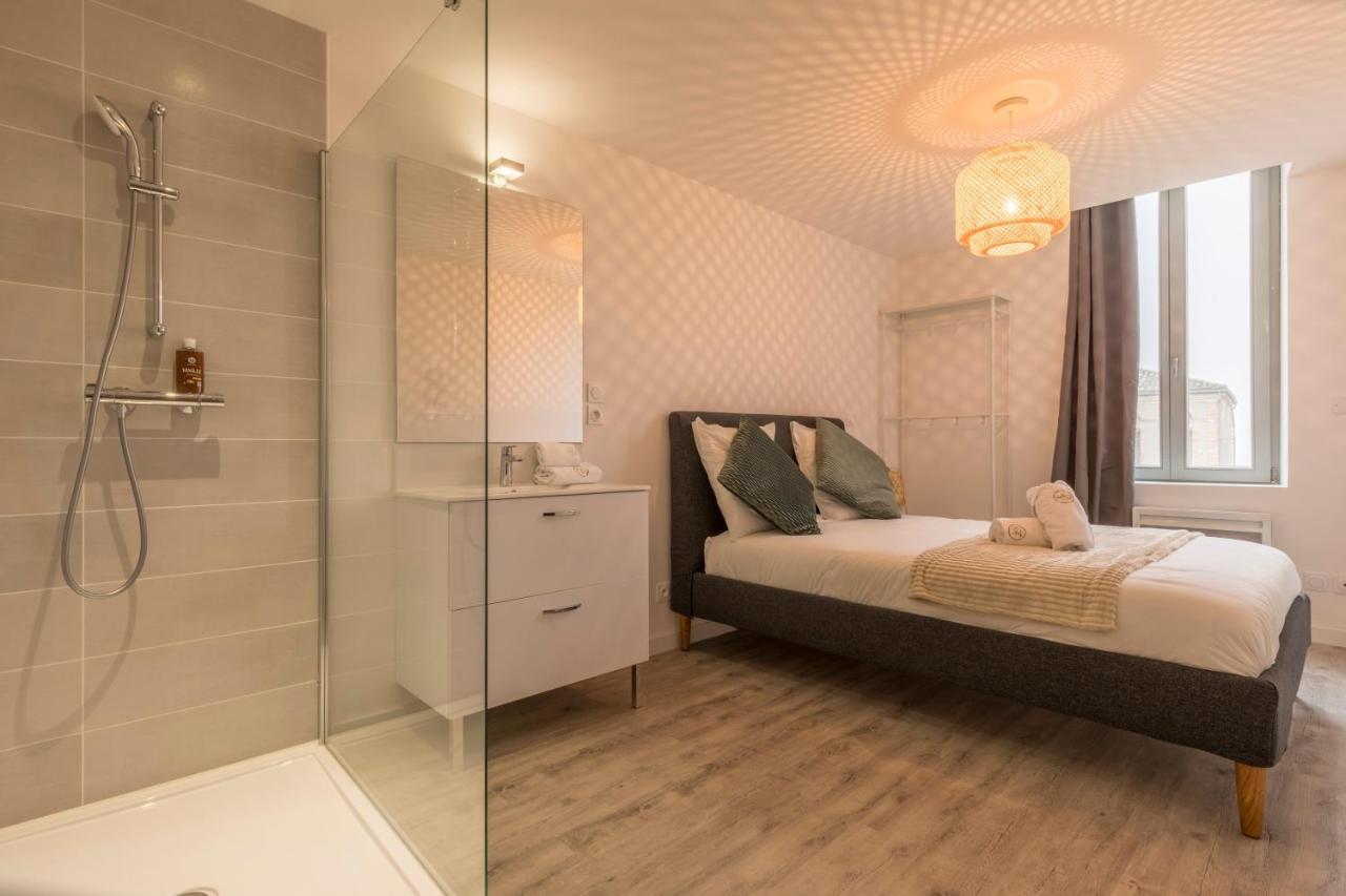Atypique - 2 Chambres Avec Salles De Bains, Cuisine Equipee, Parking Gratuit Castelsarrasin Eksteriør billede